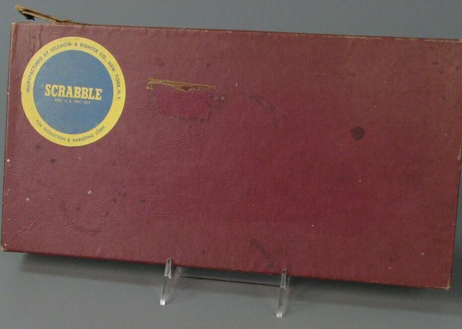 1954: Scrabble